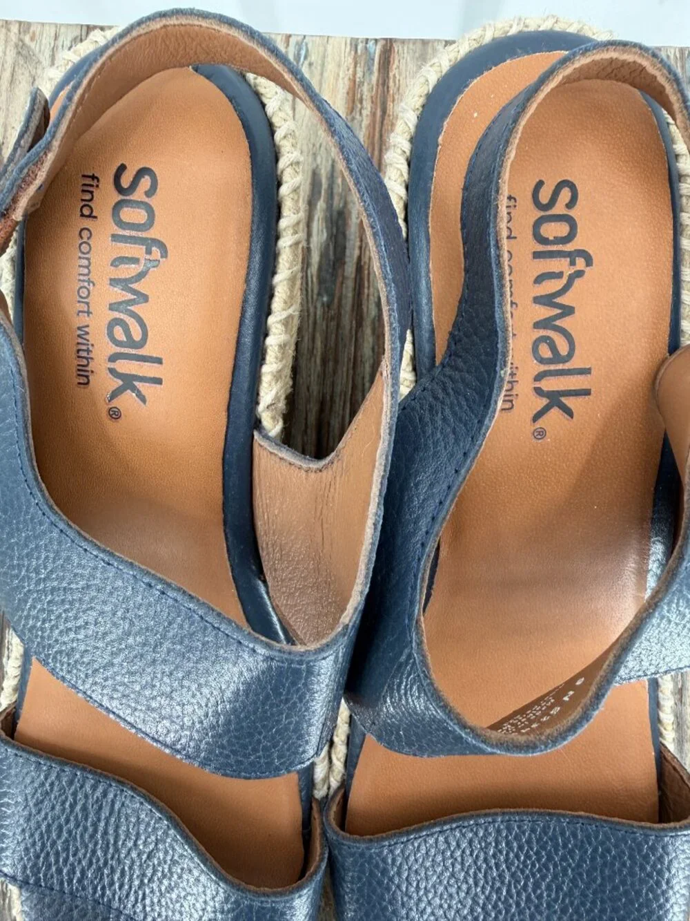SoftWalk Hartley Navy Leather Espadrille Wedge Sandals Women's Size 9 Narrow